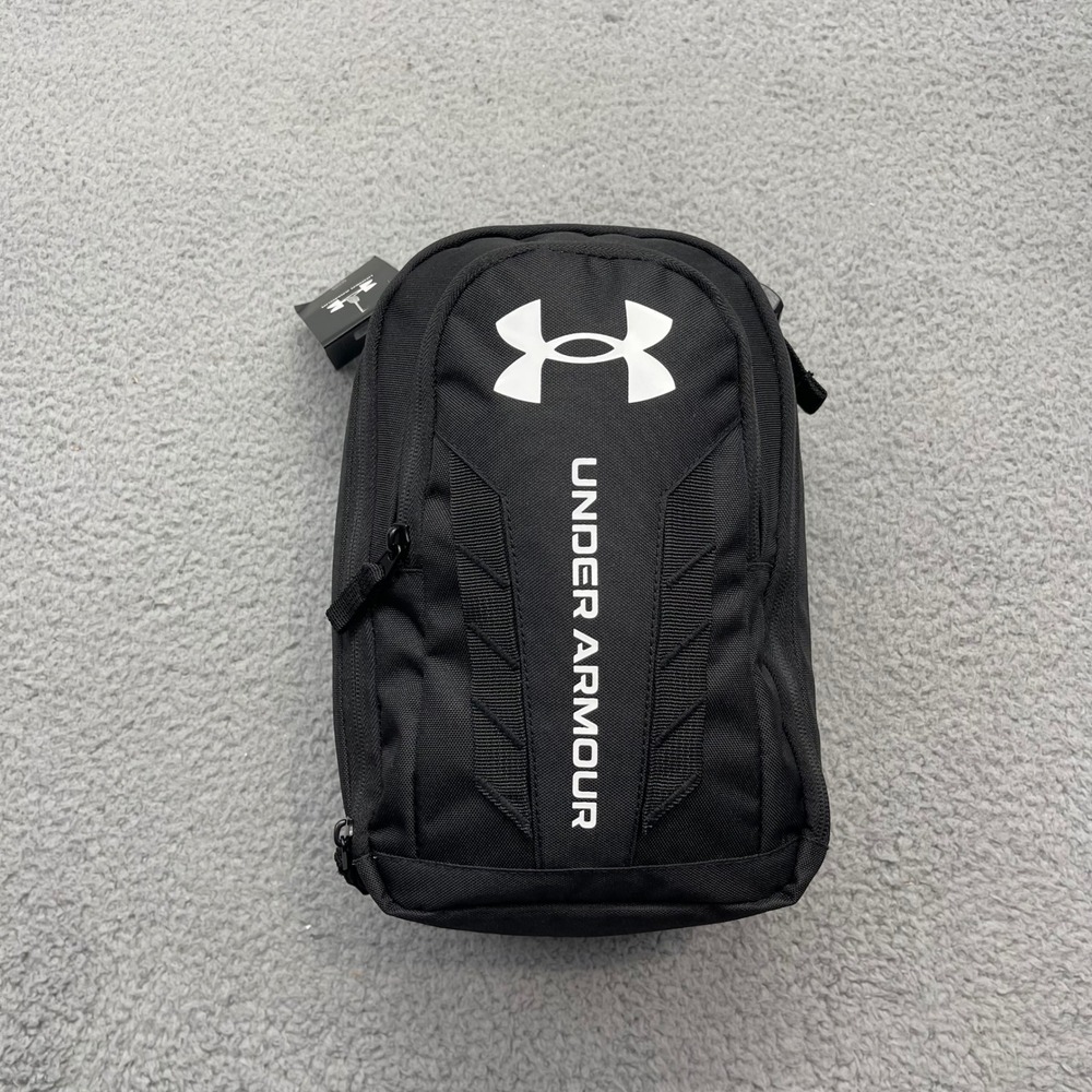 NWT Under Armour UA71270 Insulated Front Pocket Black Lunch Bag 1387676-001